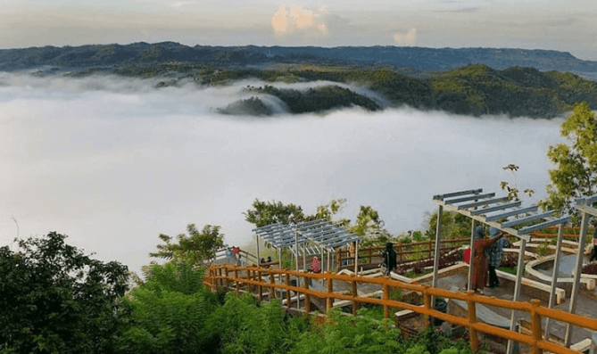 Zum Titlis Merapi Wanderausflug in Die Berghänge Ab Yogyakarta