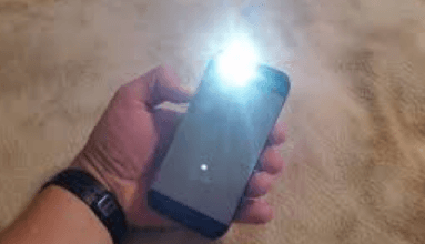 How to Light a Cigarette With a Phone Flashlight