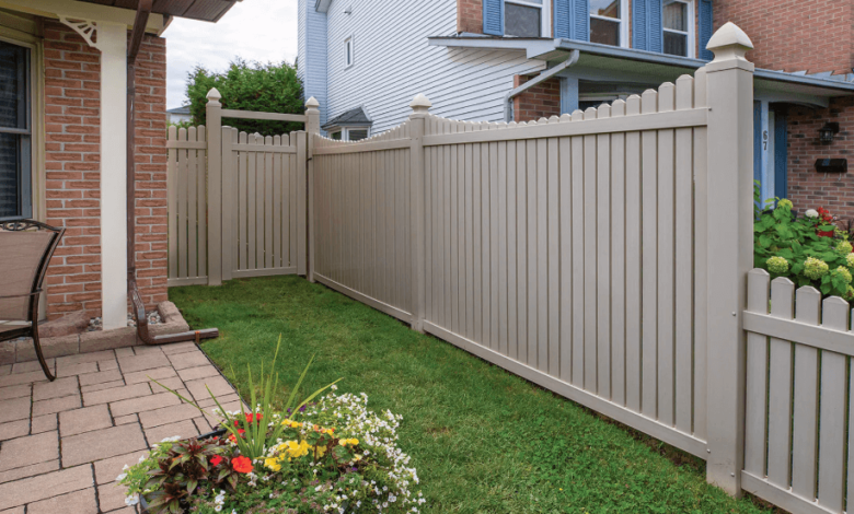 Why a PVC Vinyl Fence Is Perfect for Ottawa’s Wild Weather
